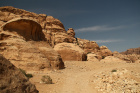 Obydlí u vesnice Beidha před Liitle Petra