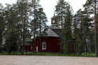 Klasicistní dřevěný kostel v Pudasjärvi z roku 1781