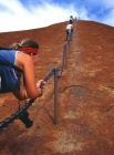vzhůru na vrchol Uluru